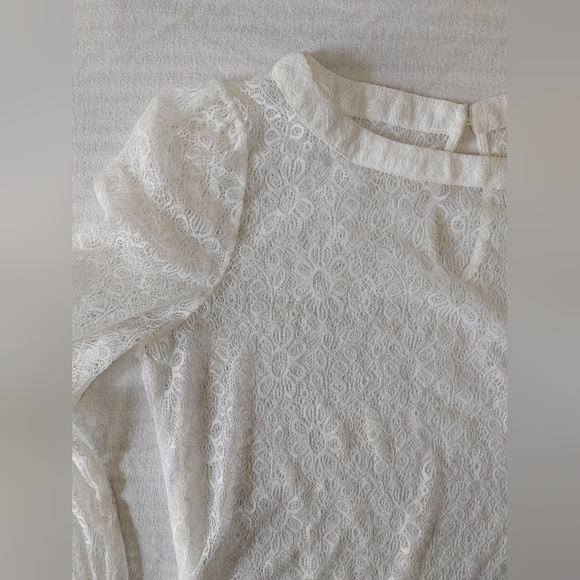RW&CO Sheer Floral Lace White Blouse Size XS - Picture 6 of 6